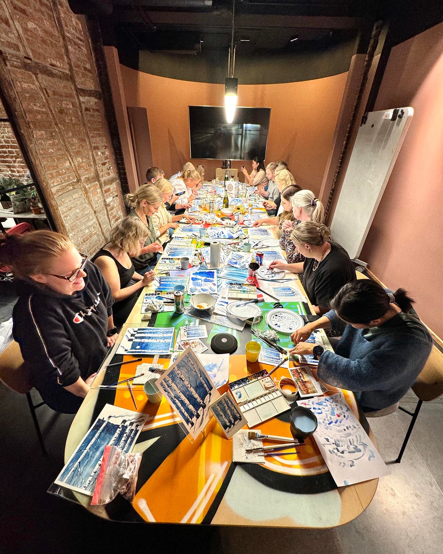 Paint & Sip • Art sessions for companies or private events